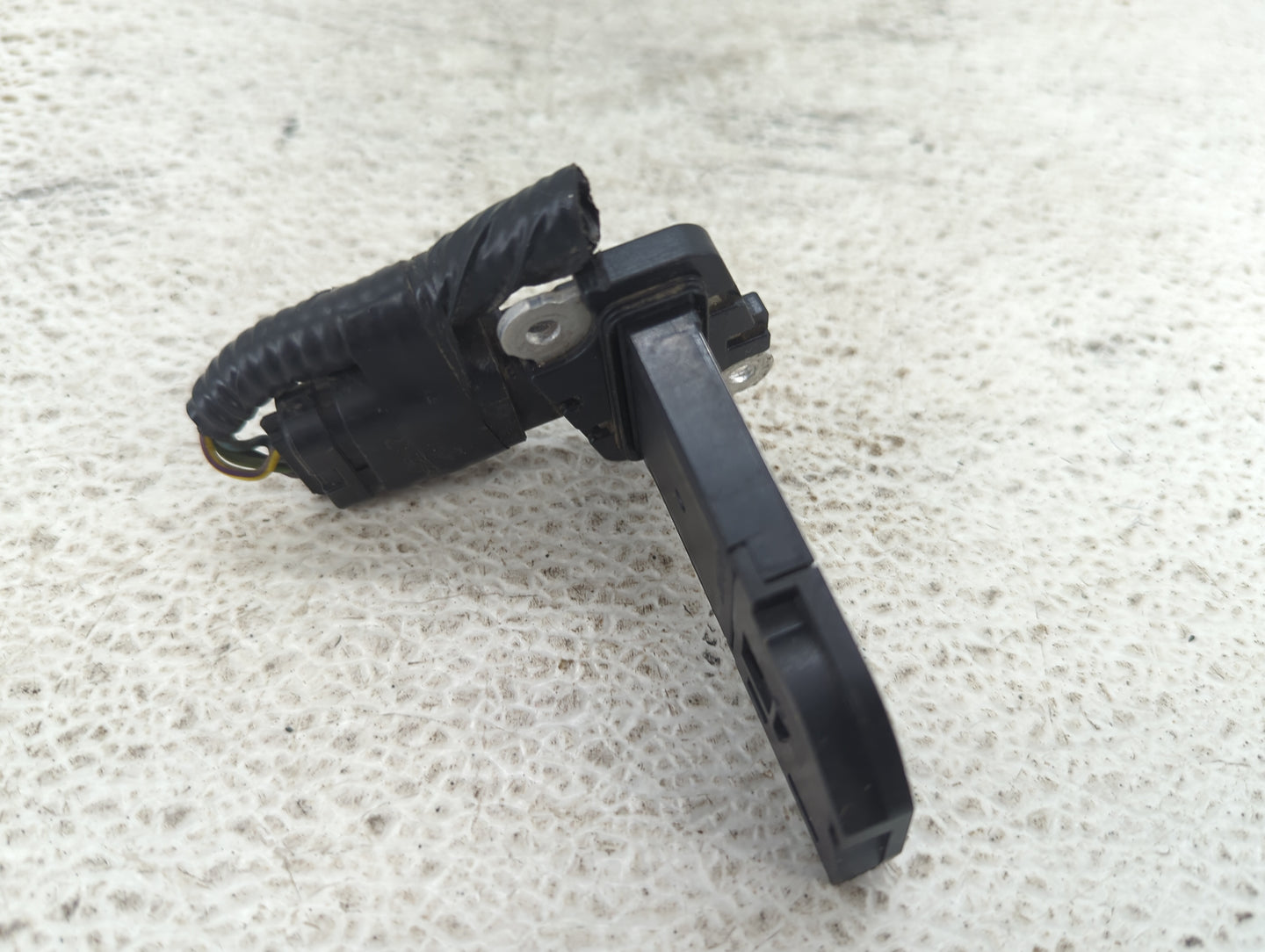 2013-2020 Ford Fusion Mass Air Flow Meter Maf 1487584 - Oemusedautoparts1.com
