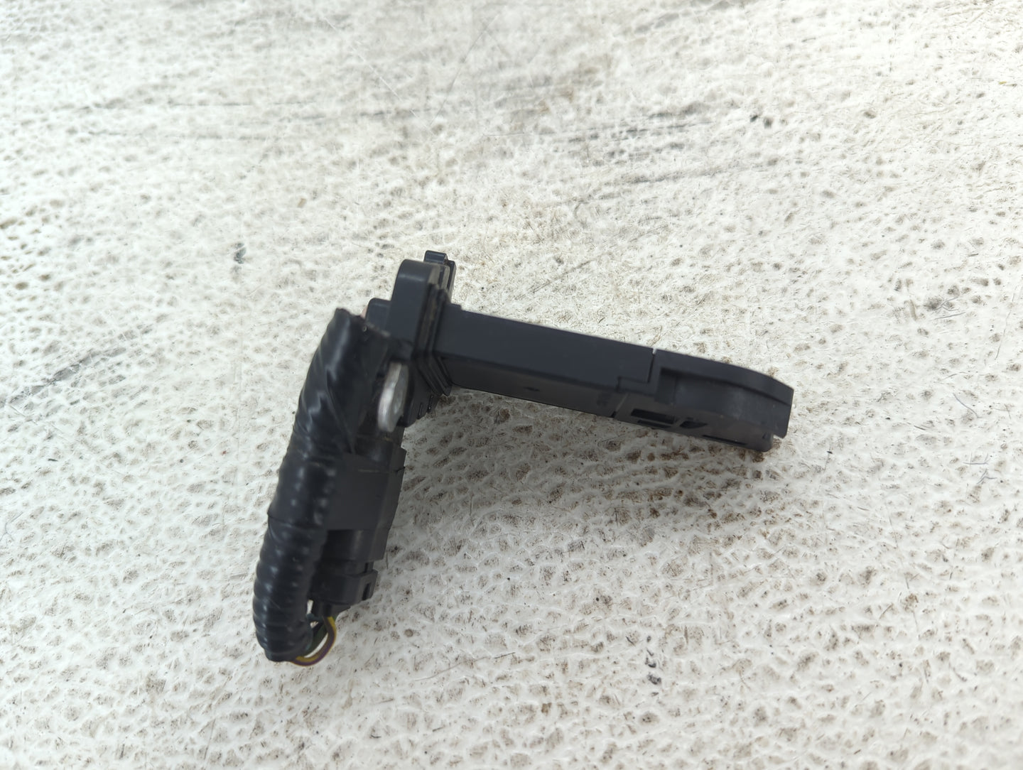 2013-2020 Ford Fusion Mass Air Flow Meter Maf 1487584 - Oemusedautoparts1.com