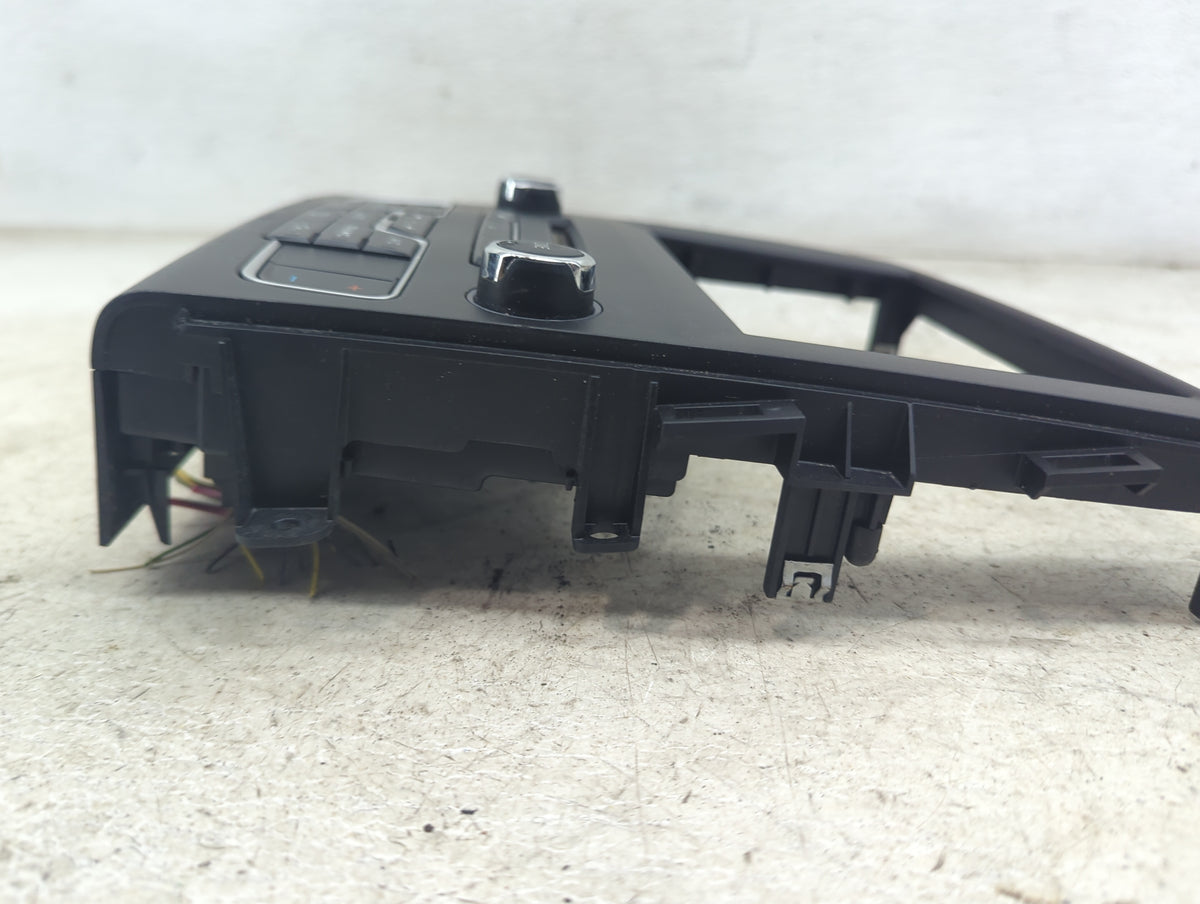 2016 Ford Fusion Climate Control Module Temperature AC/Heater Replacement P/N:G87T-18E245-ADB Fits OEM Used Auto Parts - Oem