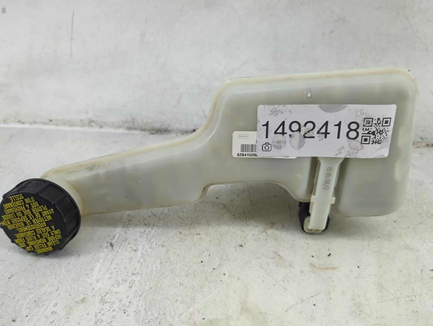 2013-2016 Ford Fusion Brake Master Cylinder 1492418 - Oemusedautoparts1.com