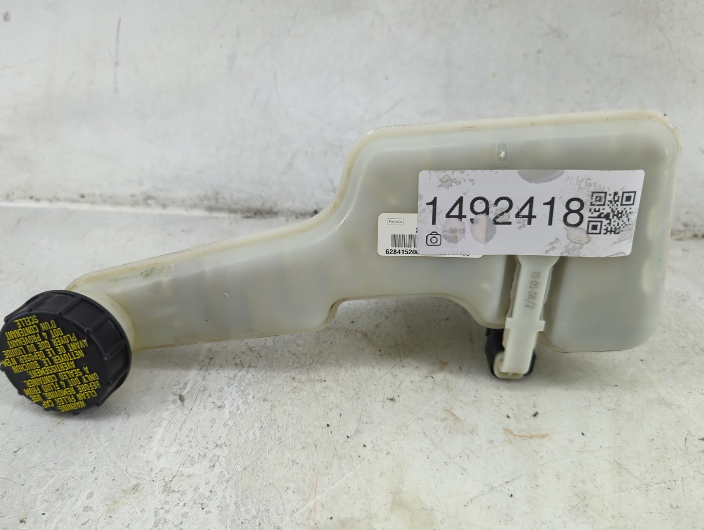 2013-2016 Ford Fusion Brake Master Cylinder 1492418 - Oemusedautoparts1.com