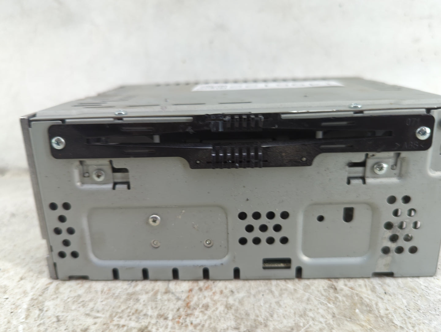2015-2016 Ford Fusion Radio AM FM Cd Player Receiver Replacement P/N:DQ-CJ15ND4WA 0690693065877 Fits Fits 2015 2016 OEM Used