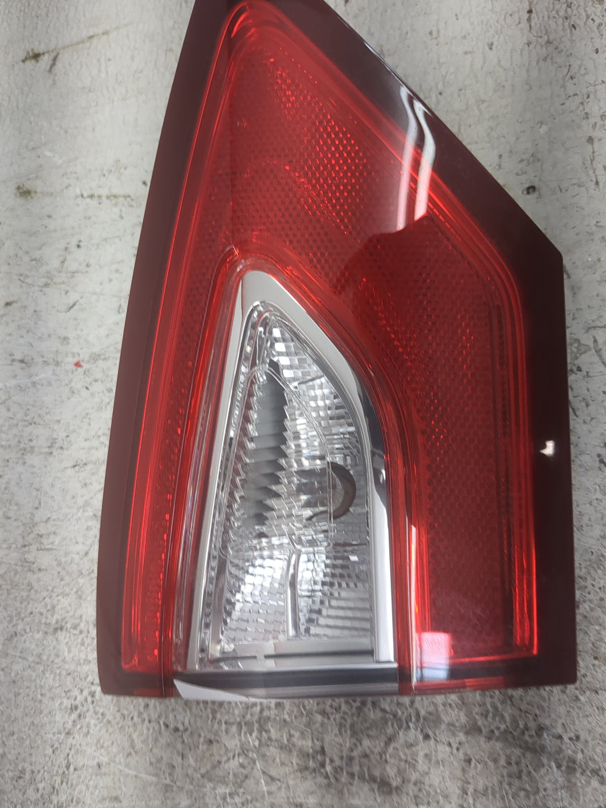 2013-2016 Ford Fusion Driver Left Side Deck Lid Mounted Tail Light Red - Oemusedautoparts1.com