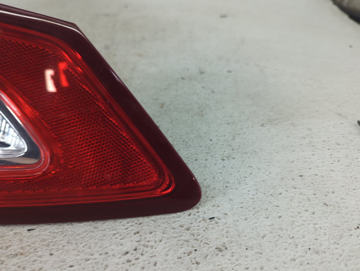 2013-2016 Ford Fusion Passenger Right Side Deck Lid Mounted Tail Light 1502173 - Oemusedautoparts1.com