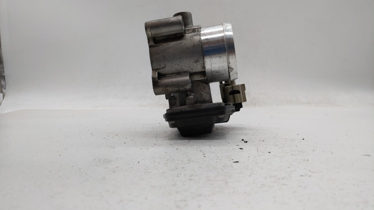 2014-2019 Ford Fusion Throttle Body P/N:DS7G-9E991-BB DS7G-9F991-CA Fits Fits 2014 2015 2016 2017 2018 2019 OEM Used Auto Pa