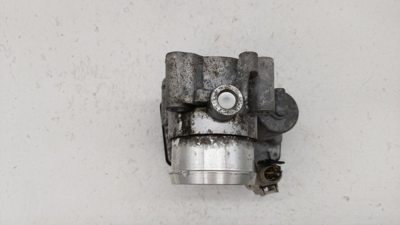 2014-2019 Ford Fusion Throttle Body P/N:DS7G-9E991-BB DS7G-9F991-CA Fits Fits 2014 2015 2016 2017 2018 2019 OEM Used Auto Pa