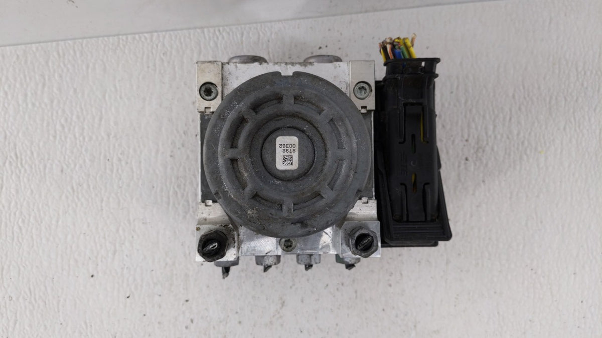 2014-2016 Ford Fusion Anti-Lock Brake ABS Pump Module Actuator OEM P/N:EG9C-2C405-AF EG9C-2C405-AE Fits Fits 2014 2015 2016 