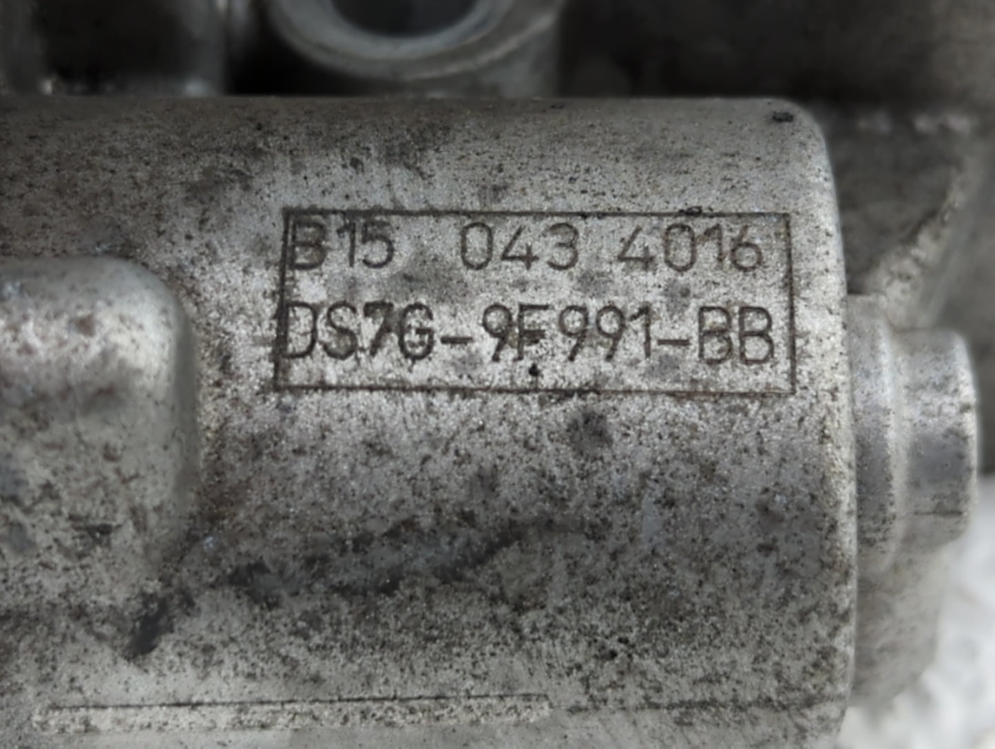 2014-2019 Ford Fusion Throttle Body P/N:DS7G-9F991-BB DS7G-9E991-BB, DS7G-9F991-CA Fits Fits 2014 2015 2016 2017 2018 2019 O