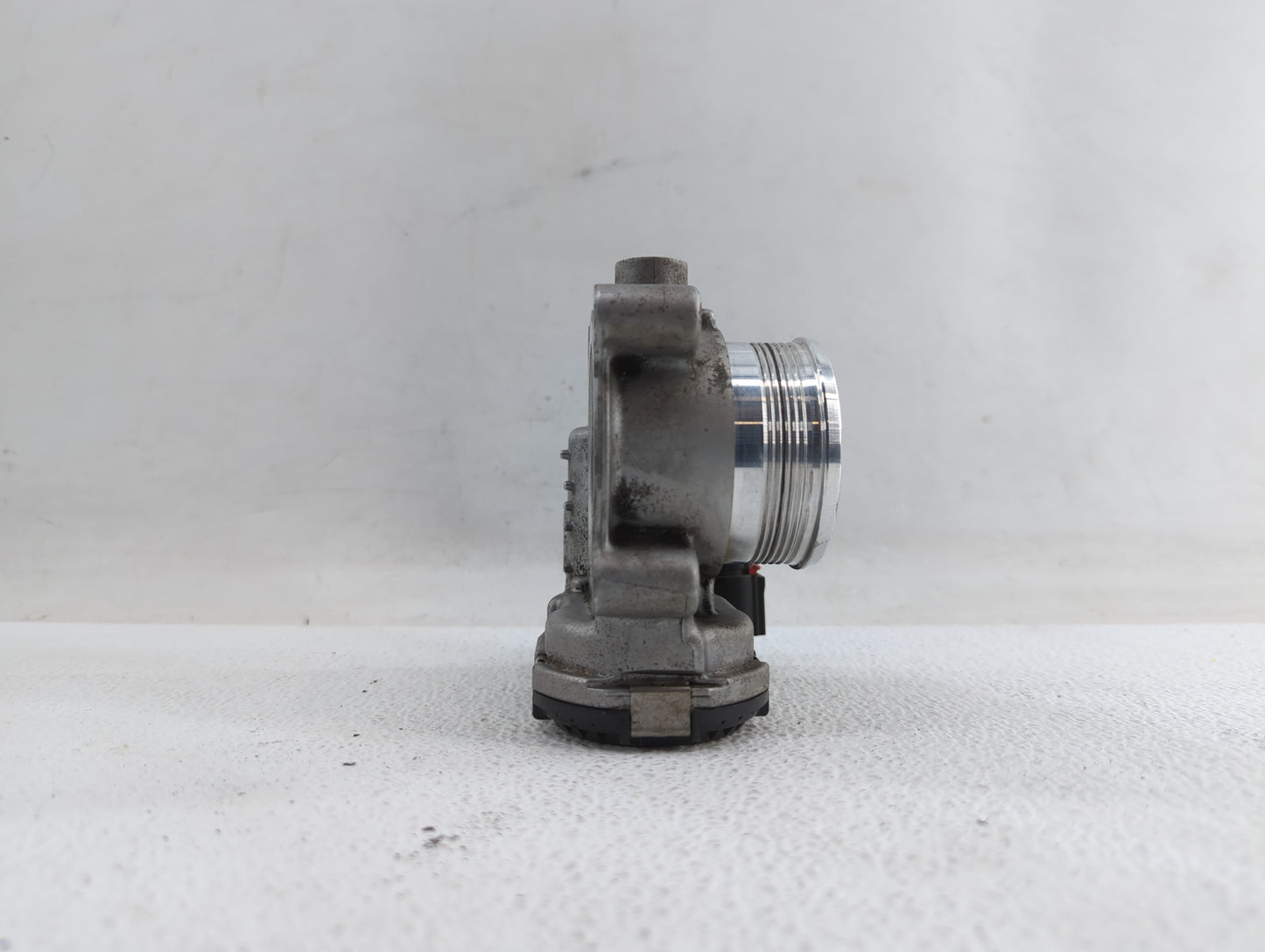 2014-2019 Ford Fusion Throttle Body P/N:DS7E-9F991-BB Fits Fits 2014 2015 2016 2017 2018 2019 OEM Used Auto Parts - Oemuseda