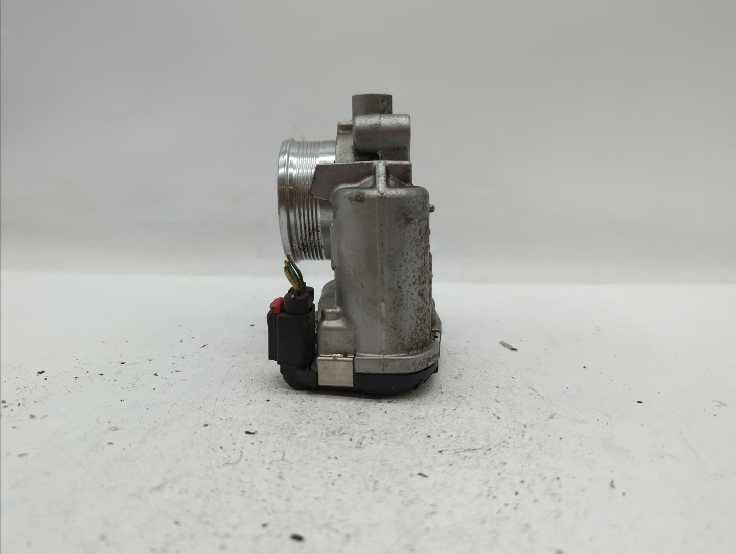 2014-2019 Ford Fusion Throttle Body P/N:DS7E-9F991-BB Fits Fits 2014 2015 2016 2017 2018 2019 OEM Used Auto Parts - Oemuseda