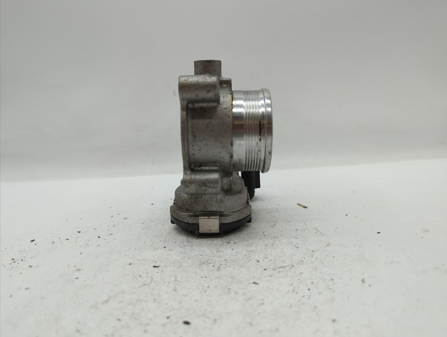 2014-2019 Ford Fusion Throttle Body P/N:DS7E-9F991-BB Fits Fits 2014 2015 2016 2017 2018 2019 OEM Used Auto Parts - Oemuseda
