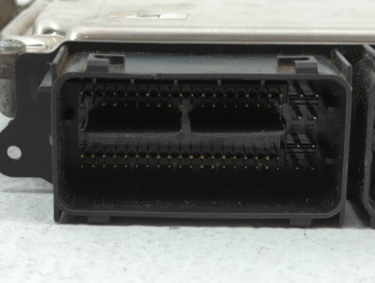 2016 Ford Fusion PCM Engine Control Computer ECU ECM PCU OEM P/N:GS7A-12A650-KC GS7A-12A650-KD, GS7A-12A560-HB Fits OEM Used
