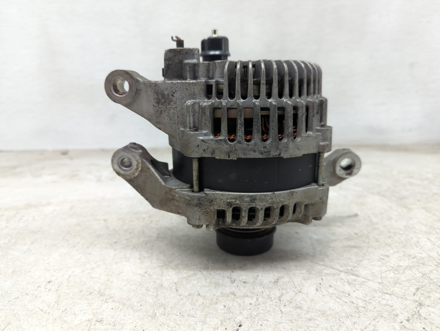 2013-2020 Ford Fusion Alternator Replacement Generator Charging Assembly Engine OEM P/N:DS7T-18300-HA Fits OEM Used Auto Par