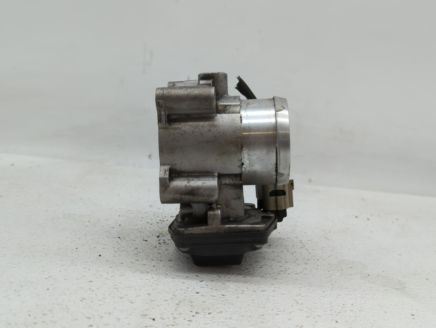 2014-2019 Ford Fusion Throttle Body P/N:50989011 DS7G-9F991-BB, DS7G-9E991-BB Fits Fits 2014 2015 2016 2017 2018 2019 OEM Us