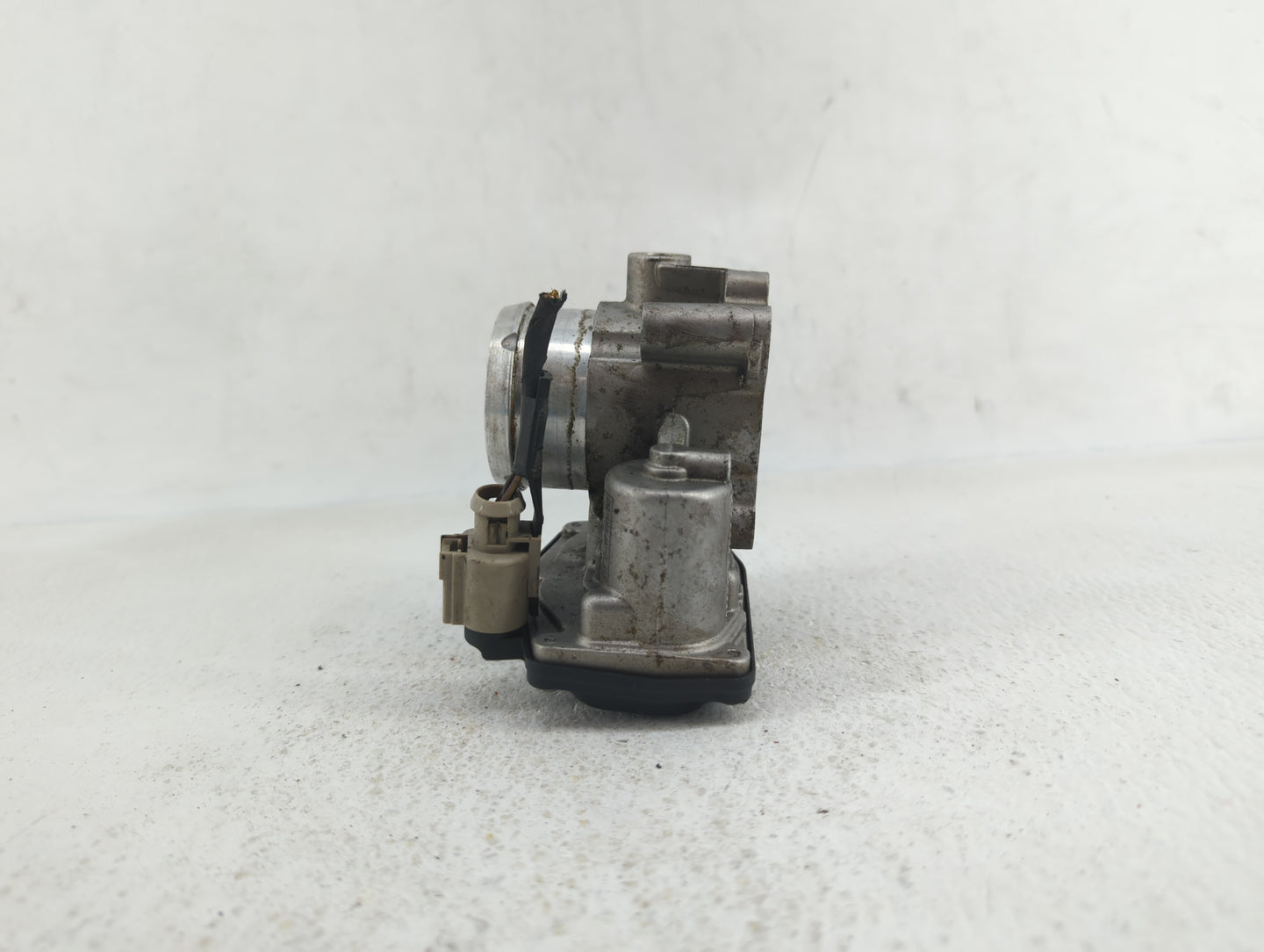 2014-2019 Ford Fusion Throttle Body P/N:50989011 DS7G-9F991-BB, DS7G-9E991-BB Fits Fits 2014 2015 2016 2017 2018 2019 OEM Us