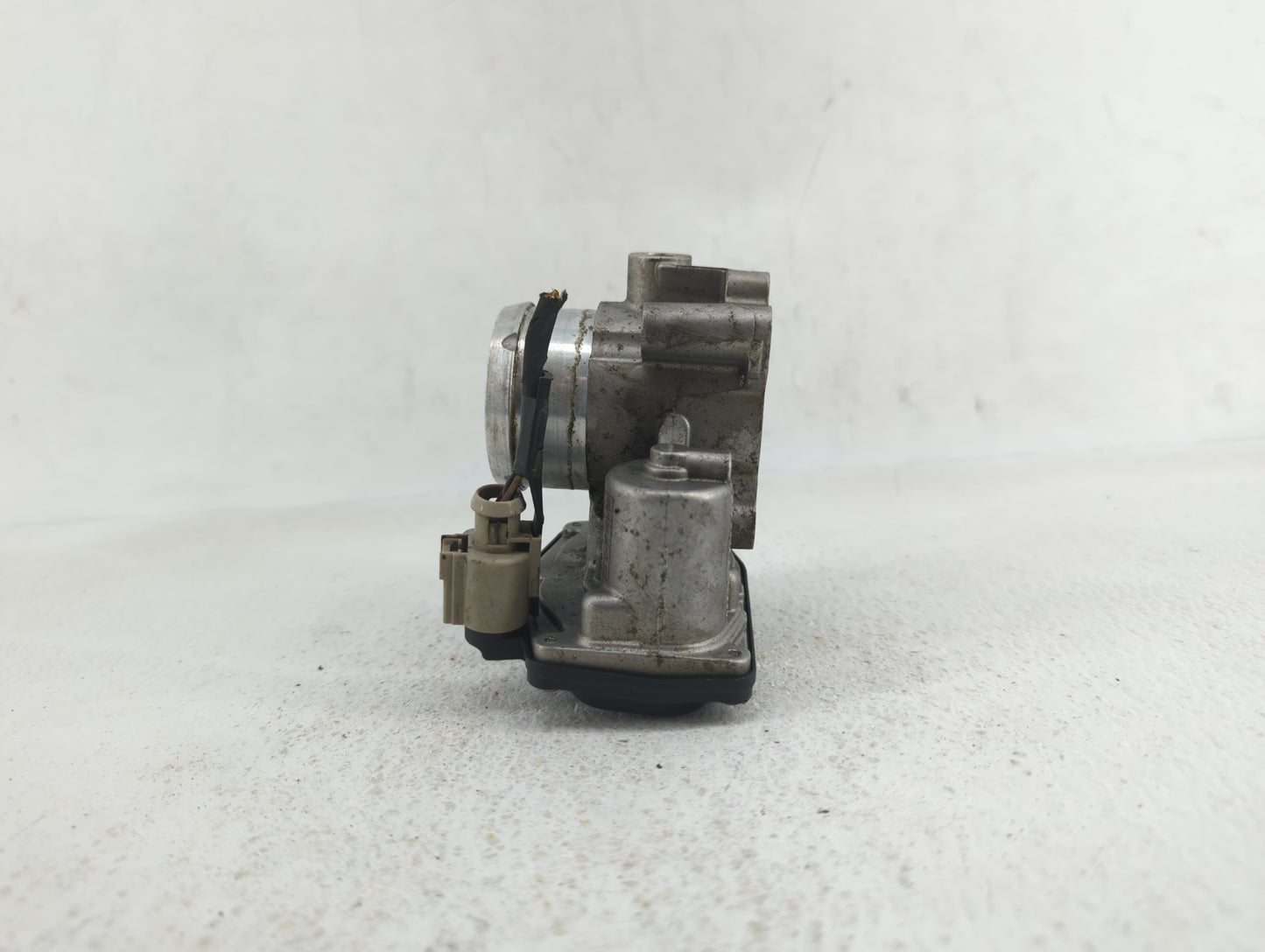 2014-2019 Ford Fusion Throttle Body P/N:50989011 DS7G-9F991-BB, DS7G-9E991-BB Fits Fits 2014 2015 2016 2017 2018 2019 OEM Us
