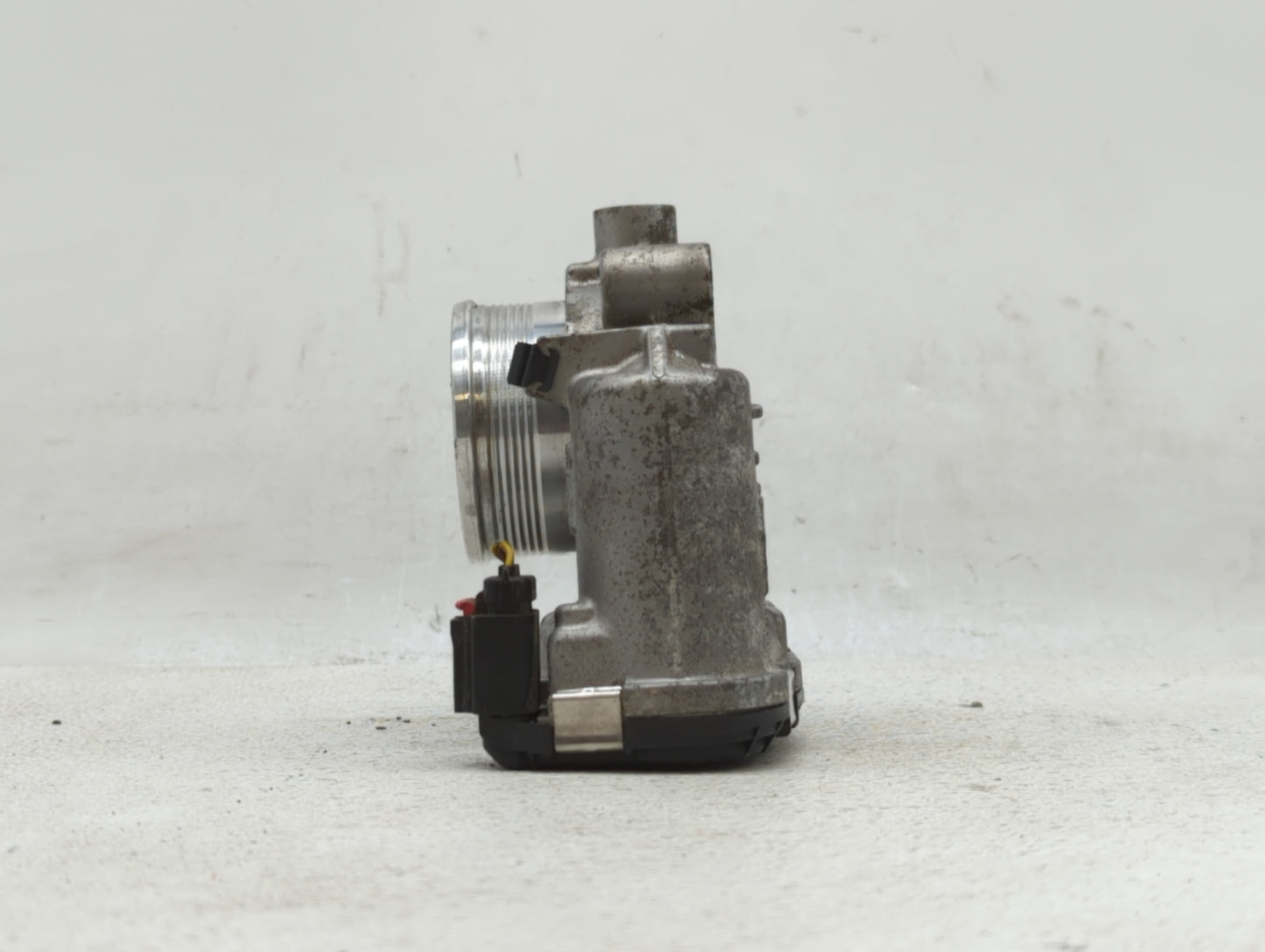 2014-2019 Ford Fusion Throttle Body P/N:DS7E-9F991-BB Fits Fits 2014 2015 2016 2017 2018 2019 OEM Used Auto Parts - Oemuseda