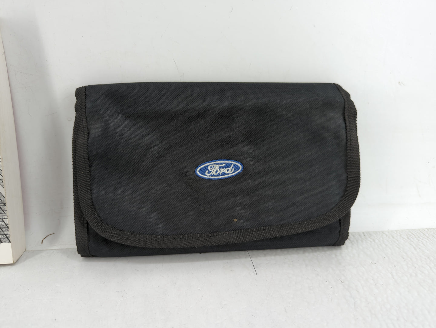 2016 Ford Fusion Owners Manual Book Guide OEM Used Auto Parts - Oemusedautoparts1.com