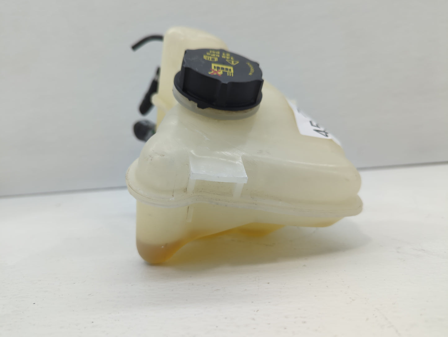 2015-2016 Ford Fusion Windshield Washer Fluid Reservoir Bottle Oem - Oemusedautoparts1.com