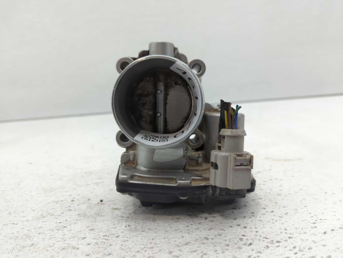 2014-2020 Ford Fusion Throttle Body P/N:DS7G-9F991-BB DS7G-9F991-CA Fits Fits 2014 2015 2016 2017 2018 2019 2020 OEM Used Au