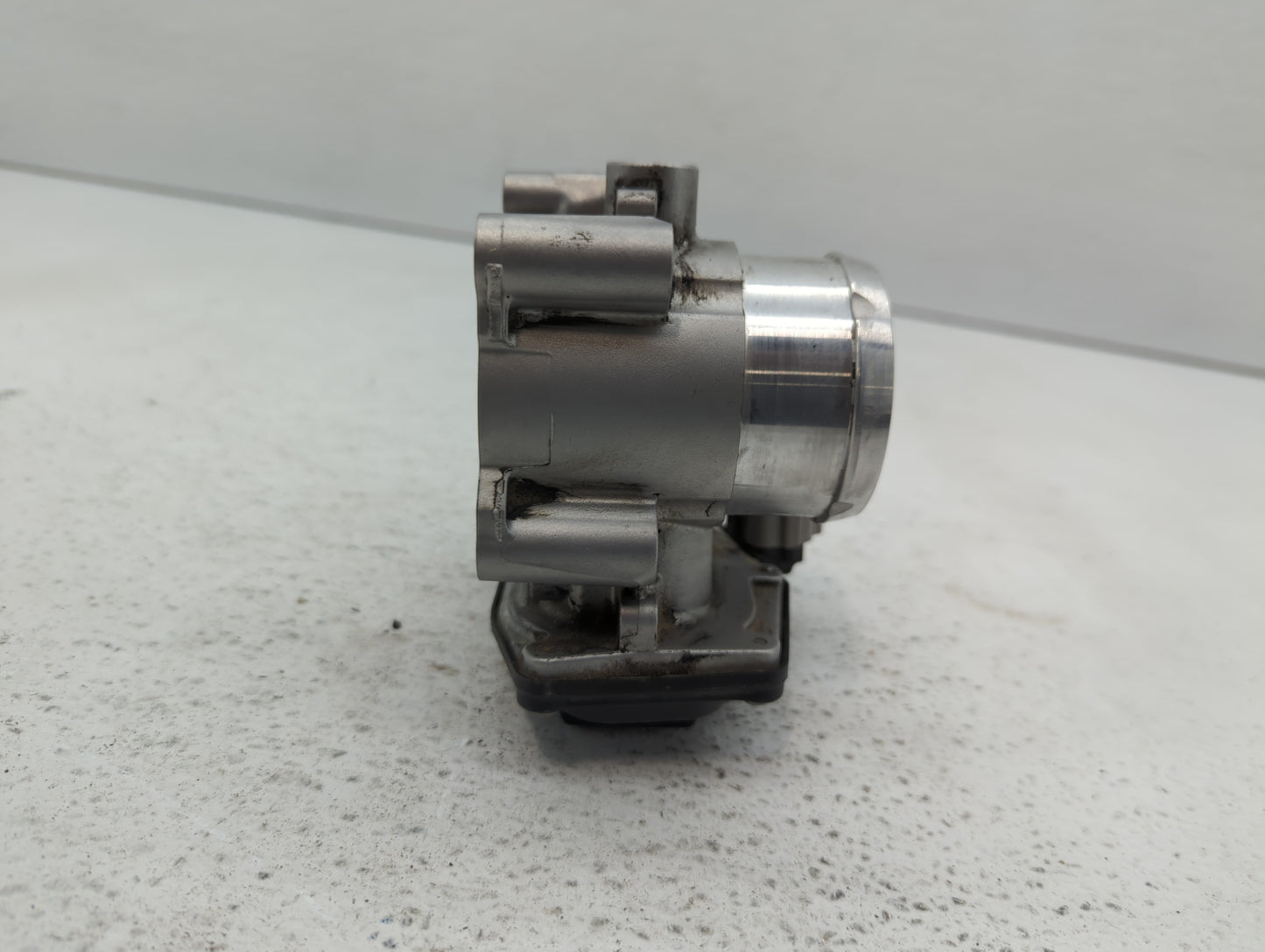 2014-2020 Ford Fusion Throttle Body P/N:DS7G-9F991-BB DS7G-9F991-CA Fits Fits 2014 2015 2016 2017 2018 2019 2020 OEM Used Au
