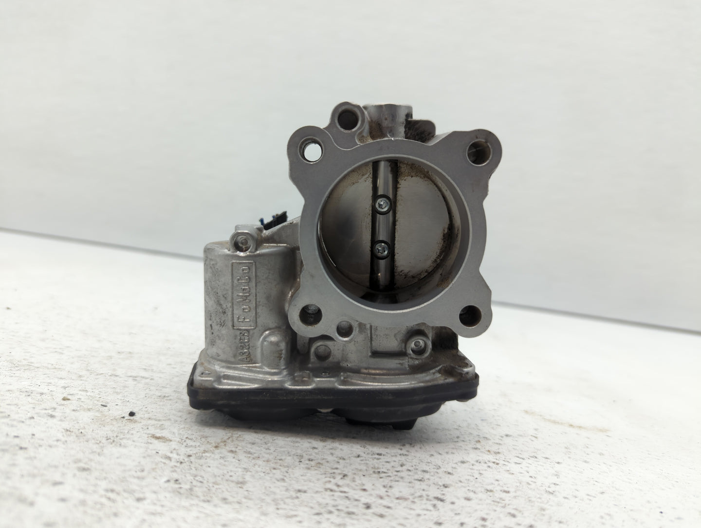 2014-2020 Ford Fusion Throttle Body P/N:DS7G-9F991-BB DS7G-9F991-CA Fits Fits 2014 2015 2016 2017 2018 2019 2020 OEM Used Au