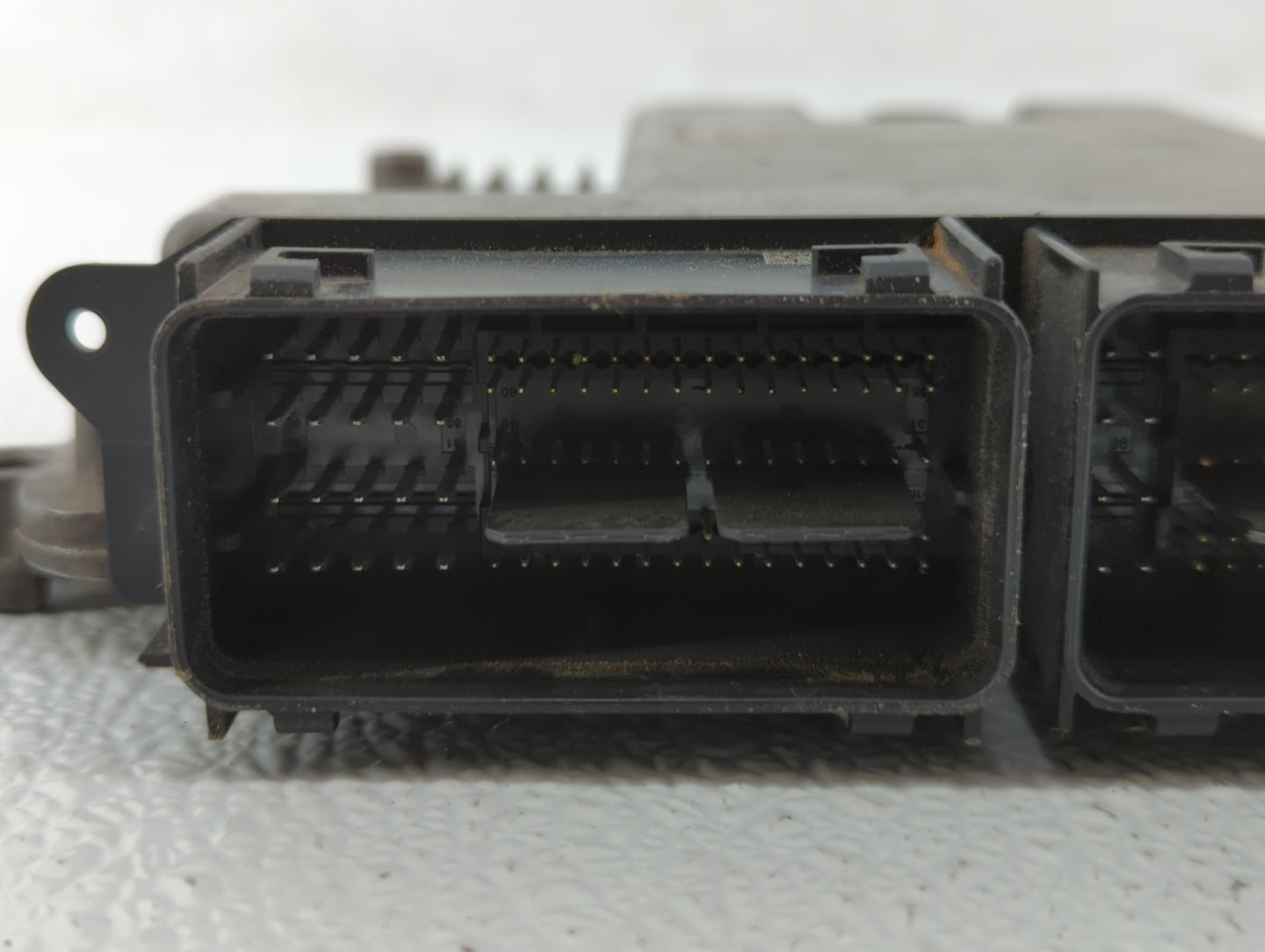 2014-2016 Ford Fusion PCM Engine Control Computer ECU ECM PCU OEM P/N:DS7A-12B684-DA ES7A-12A650-DAD Fits Fits 2014 2015 201