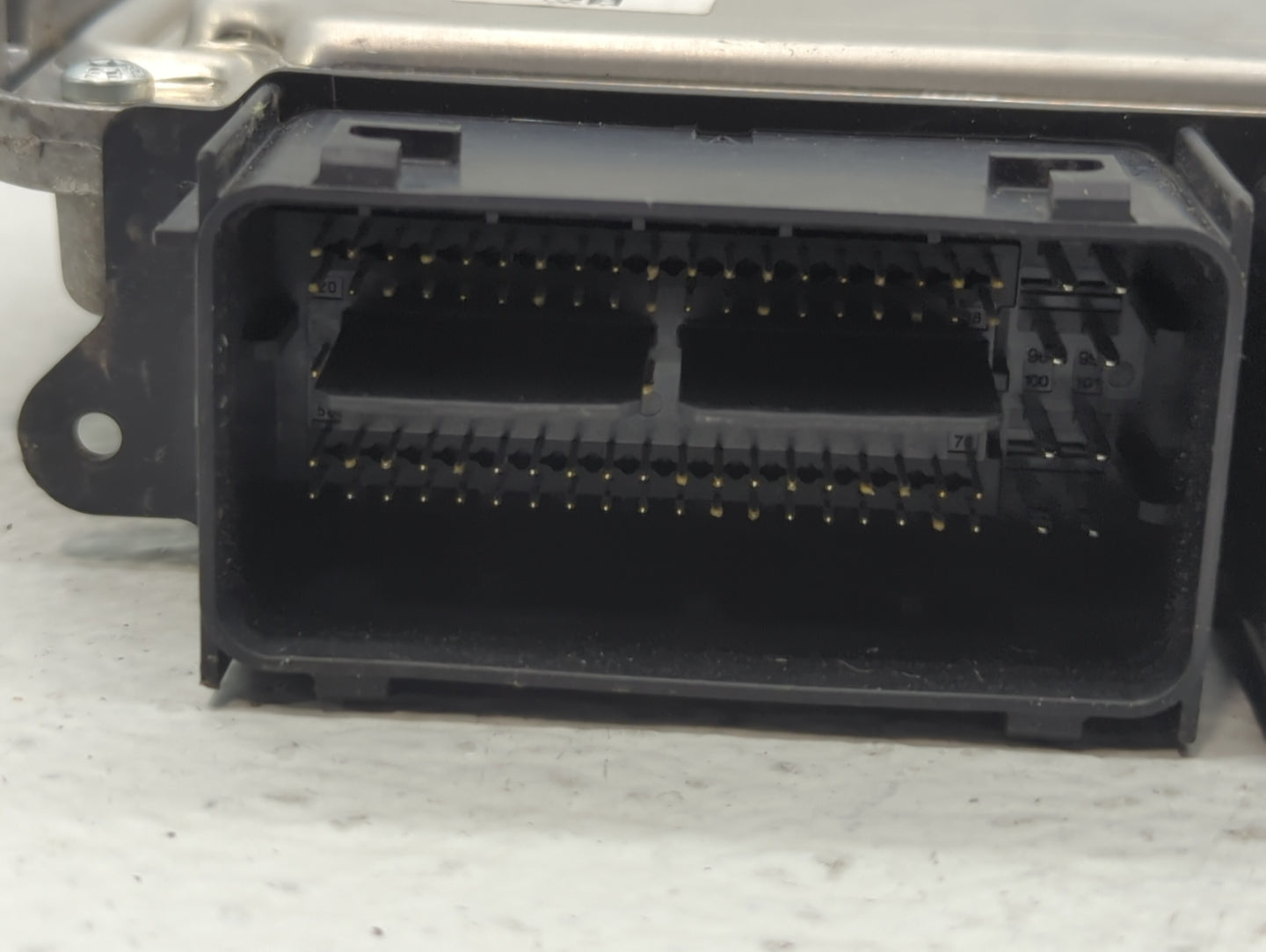 2016 Ford Fusion PCM Engine Control Computer ECU ECM PCU OEM P/N:GS7A-12A560-HC GS7A-12A560-HD, GS7A-12A650-KC Fits OEM Used