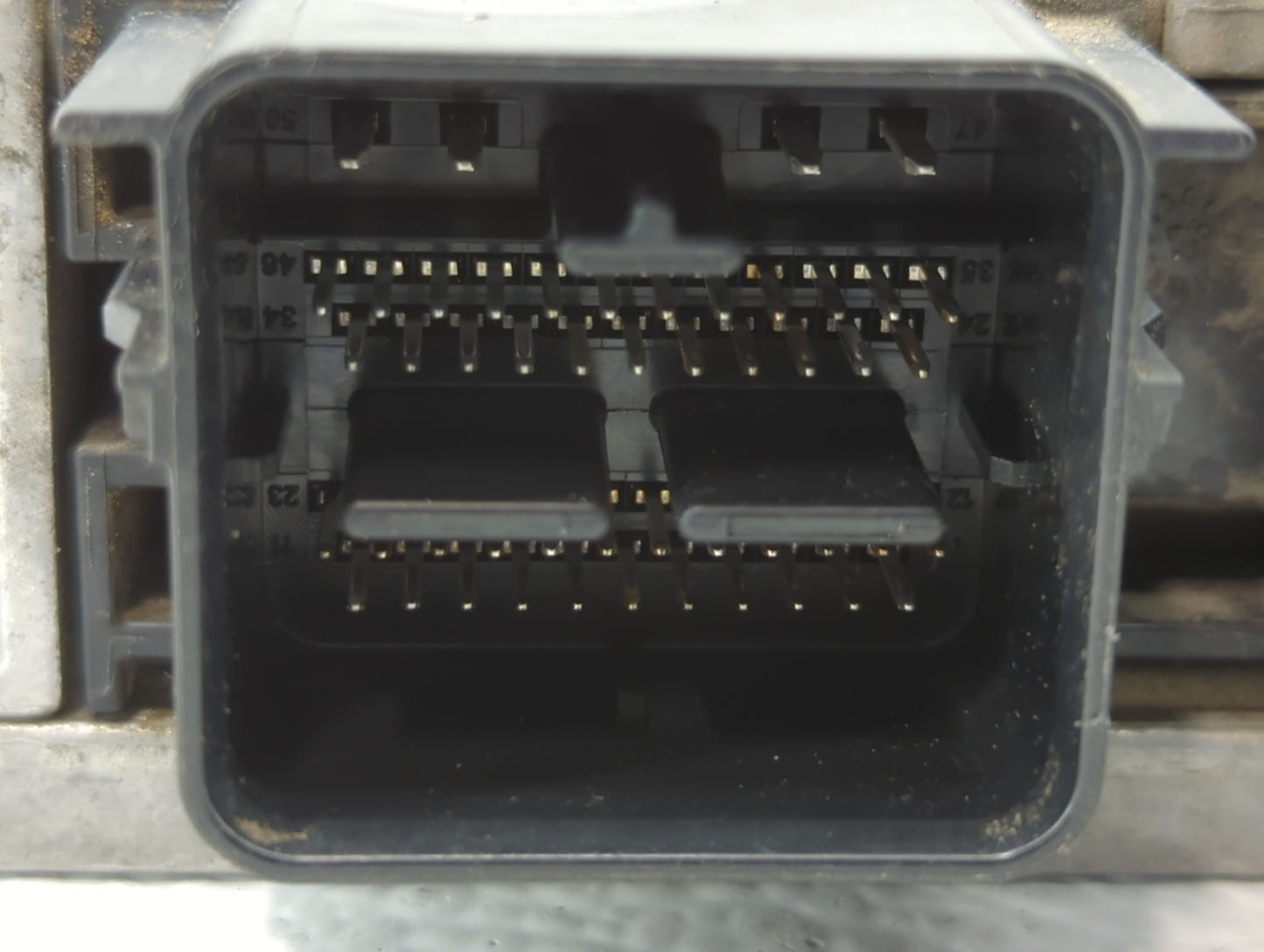 2014-2016 Ford Fusion PCM Engine Control Computer ECU ECM PCU OEM P/N:DG9A-12B684-YA Fits Fits 2014 2015 2016 OEM Used Auto 