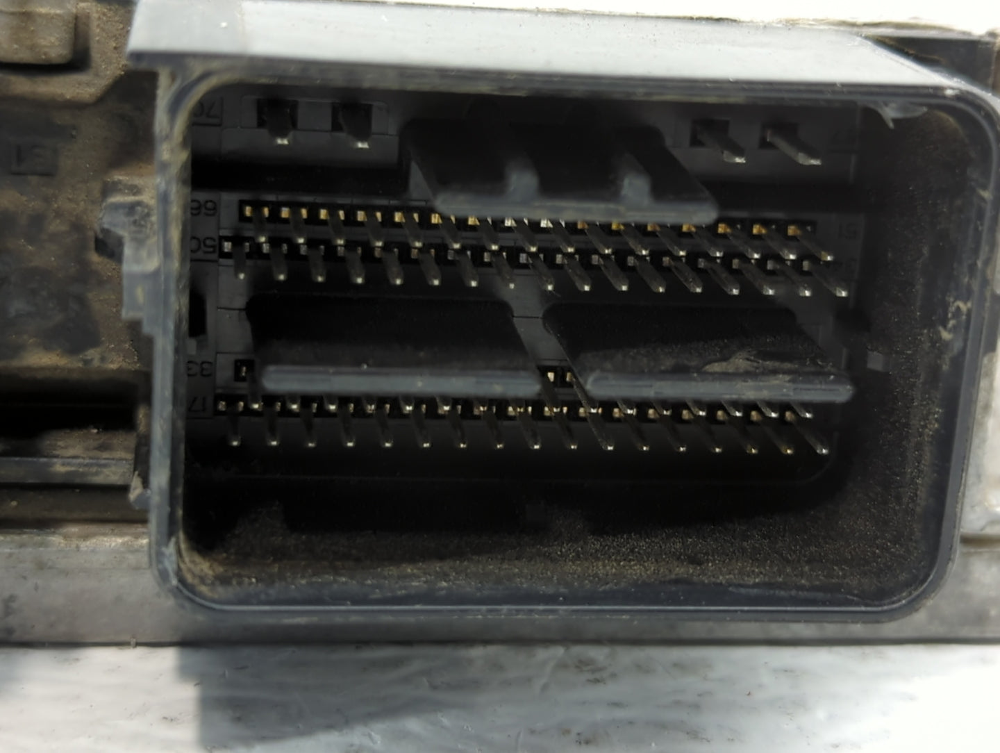 2014-2016 Ford Fusion PCM Engine Control Computer ECU ECM PCU OEM P/N:DG9A-12B684-YA Fits Fits 2014 2015 2016 OEM Used Auto 