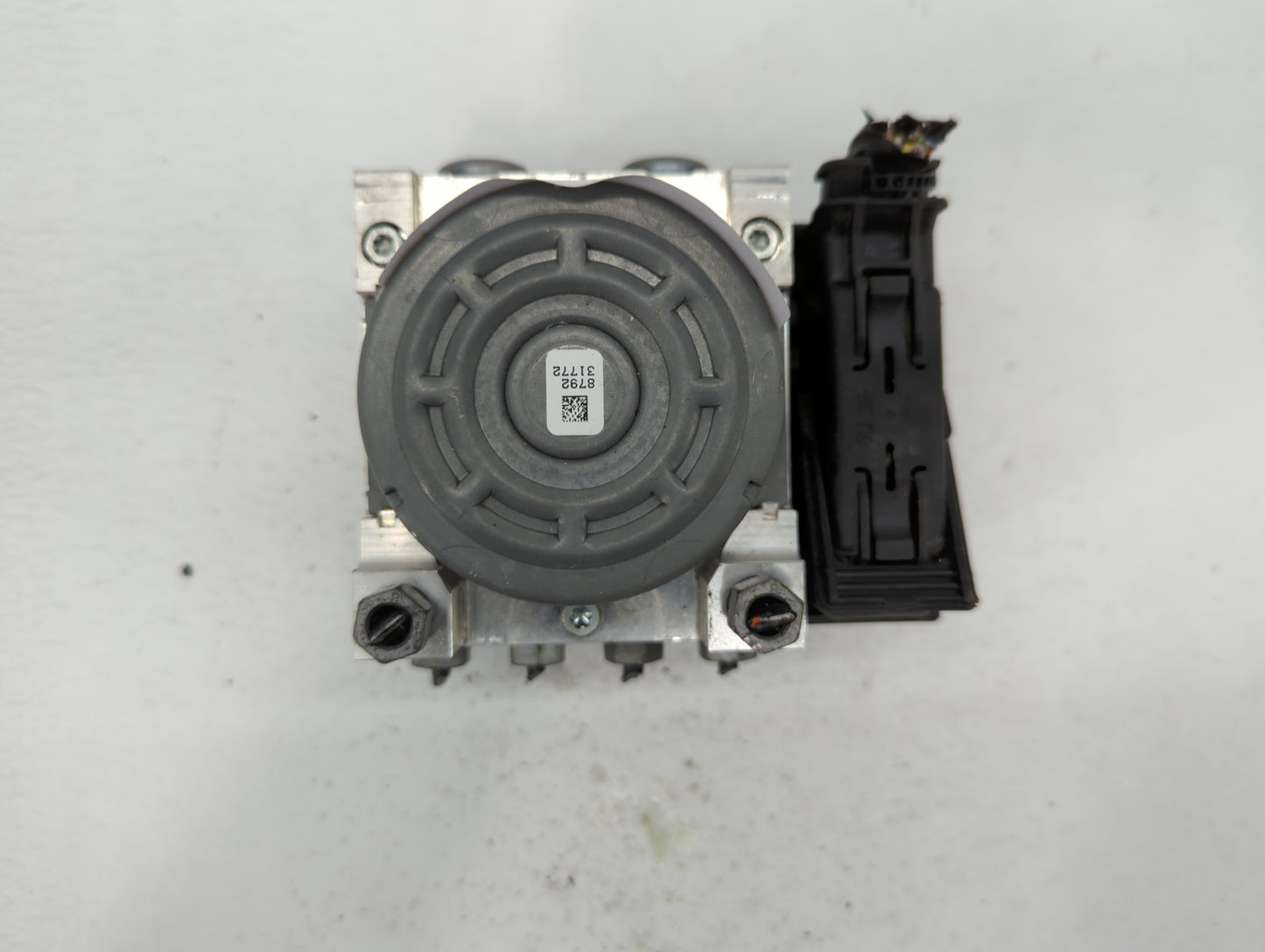 2014-2016 Ford Fusion ABS Pump Control Module Replacement P/N:HG9C-2B373-BH EG9C-2C405-DF Fits Fits 2014 2015 2016 OEM Used 