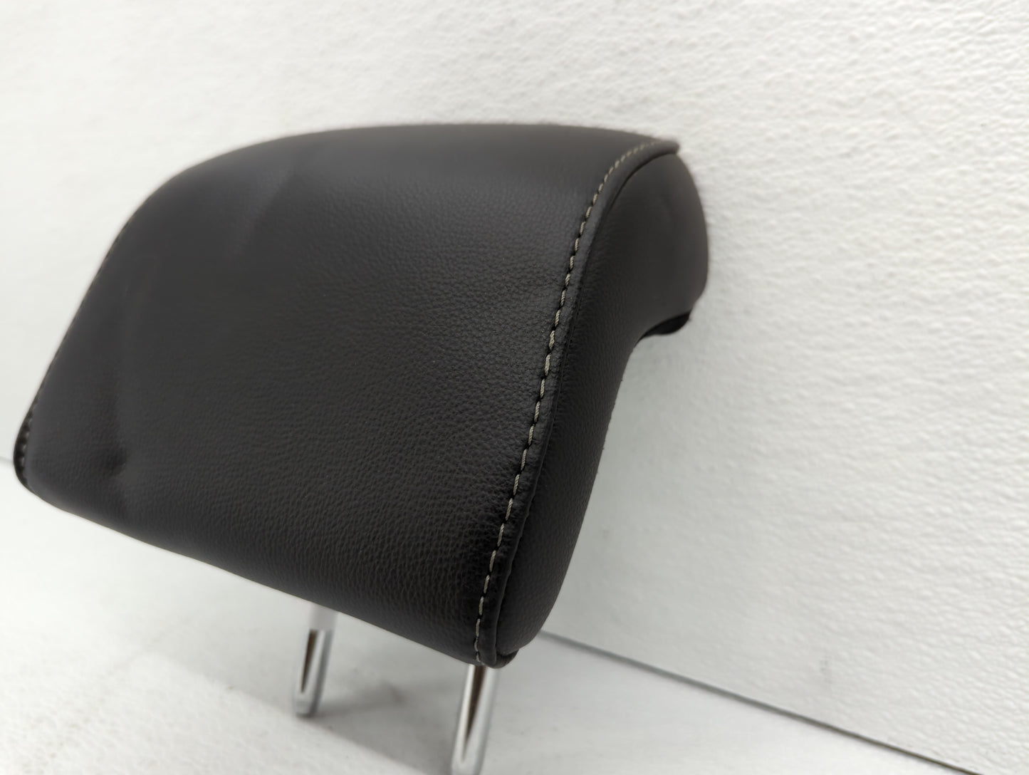 2015-2016 Ford Fusion Headrest Head Rest Rear Seat Black - Oemusedautoparts1.com