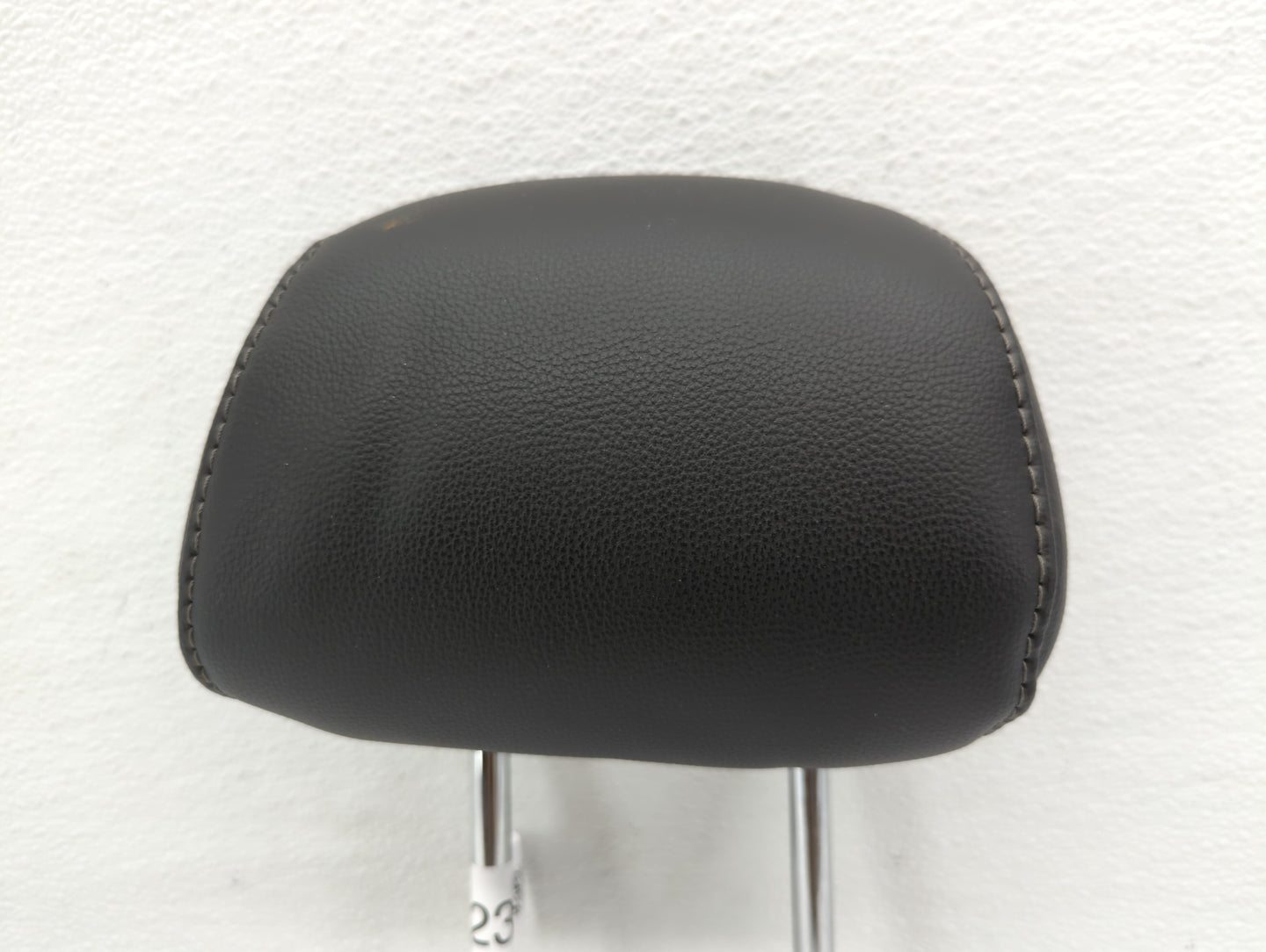 2015-2016 Ford Fusion Headrest Head Rest Rear Seat Black - Oemusedautoparts1.com