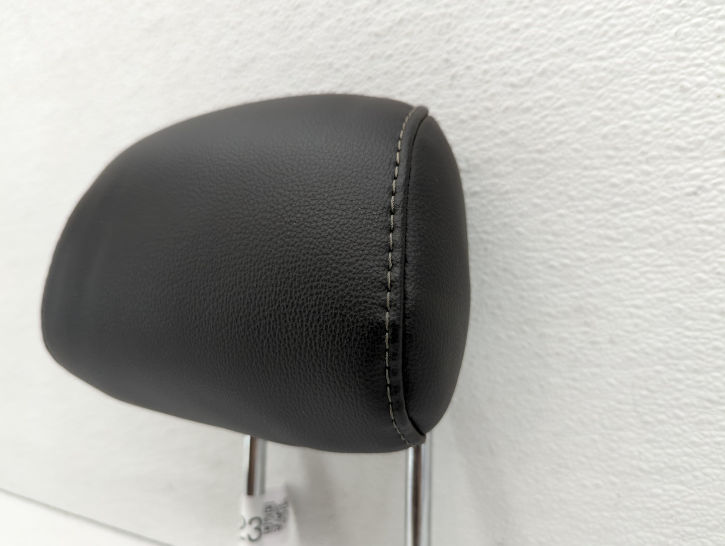 2015-2016 Ford Fusion Headrest Head Rest Rear Seat Black - Oemusedautoparts1.com