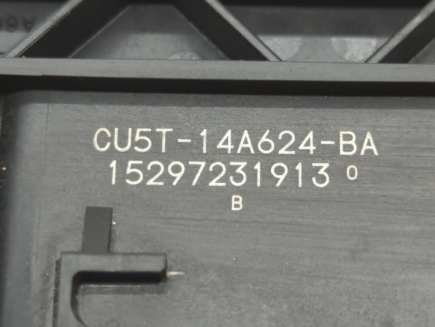 2014-2016 Ford Fusion PCM Engine Control Computer ECU ECM PCU OEM P/N:DS7A-12B684-DA ES7A-12A650-DED Fits Fits 2014 2015 201