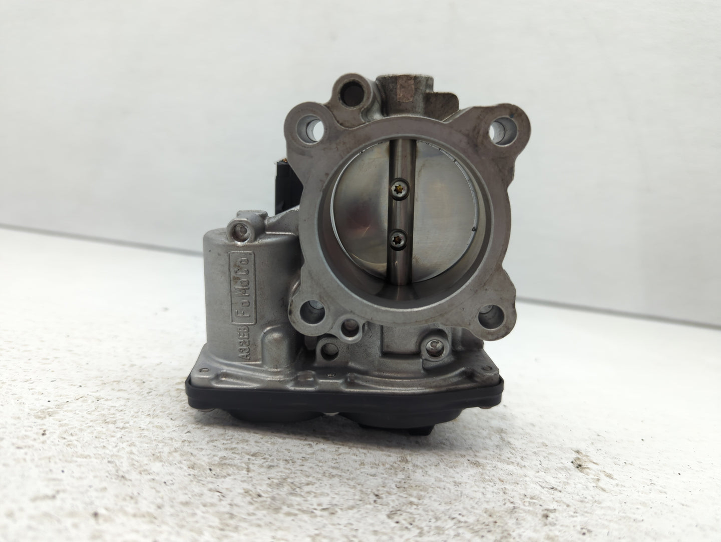 2014-2020 Ford Fusion Throttle Body P/N:DS7G-9F991-BB Fits Fits 2014 2015 2016 2017 2018 2019 2020 OEM Used Auto Parts - Oem