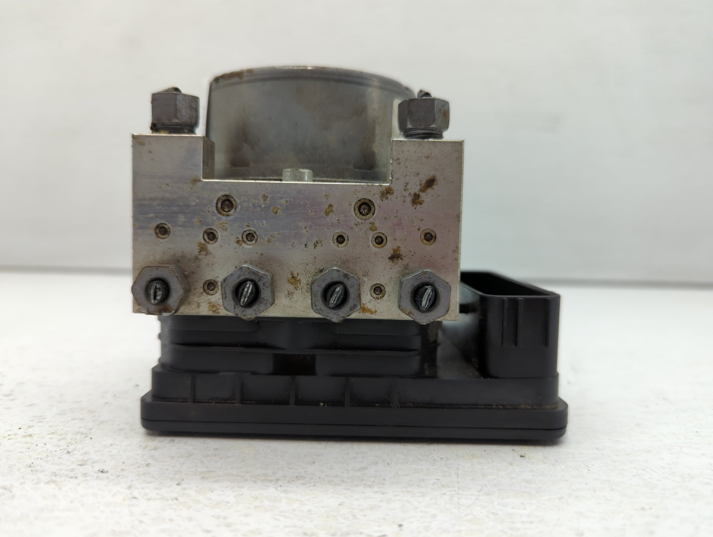 2014-2016 Ford Fusion ABS Pump Control Module Replacement P/N:EG9C-2C405-AC EG9C-2C405-AG Fits Fits 2014 2015 2016 OEM Used 