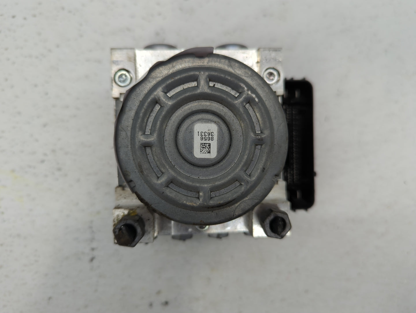 2014-2016 Ford Fusion ABS Pump Control Module Replacement P/N:EG9C-2C405-AC EG9C-2C405-AG Fits Fits 2014 2015 2016 OEM Used 