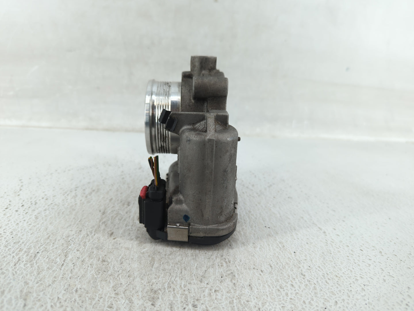 2014-2020 Ford Fusion Throttle Body P/N:DS7E-9F991-BB Fits Fits 2014 2015 2016 2017 2018 2019 2020 2021 2022 OEM Used Auto P
