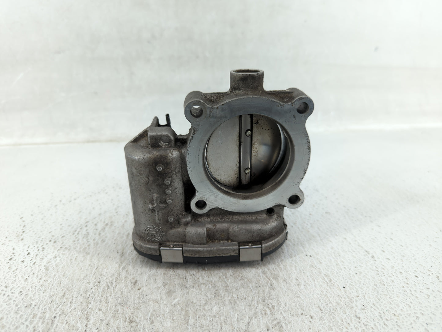 2014-2020 Ford Fusion Throttle Body P/N:DS7E-9F991-BB Fits Fits 2014 2015 2016 2017 2018 2019 2020 2021 2022 OEM Used Auto P