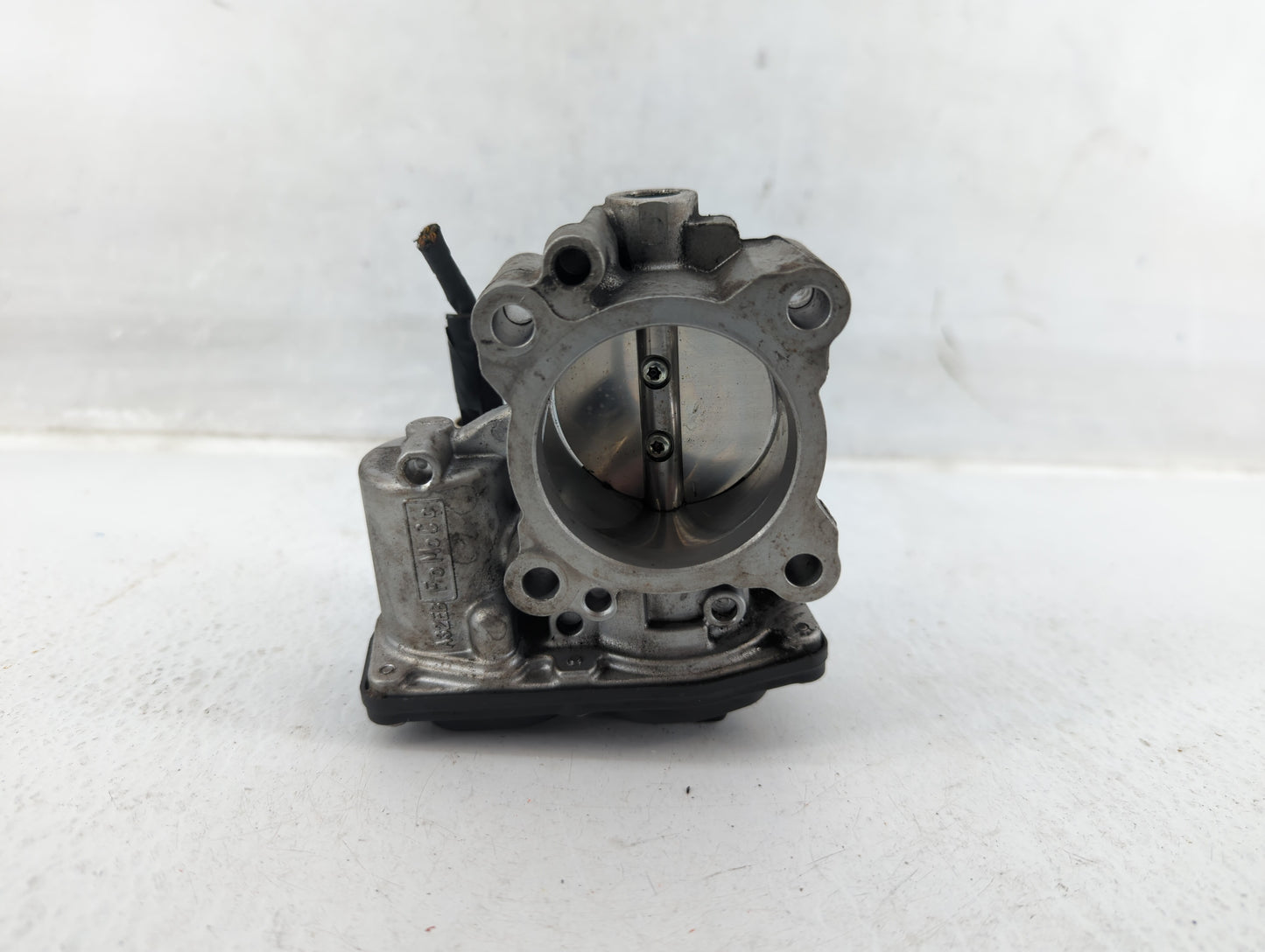 2014-2020 Ford Fusion Throttle Body P/N:DS7G-9F991-BB Fits Fits 2014 2015 2016 2017 2018 2019 2020 OEM Used Auto Parts - Oem