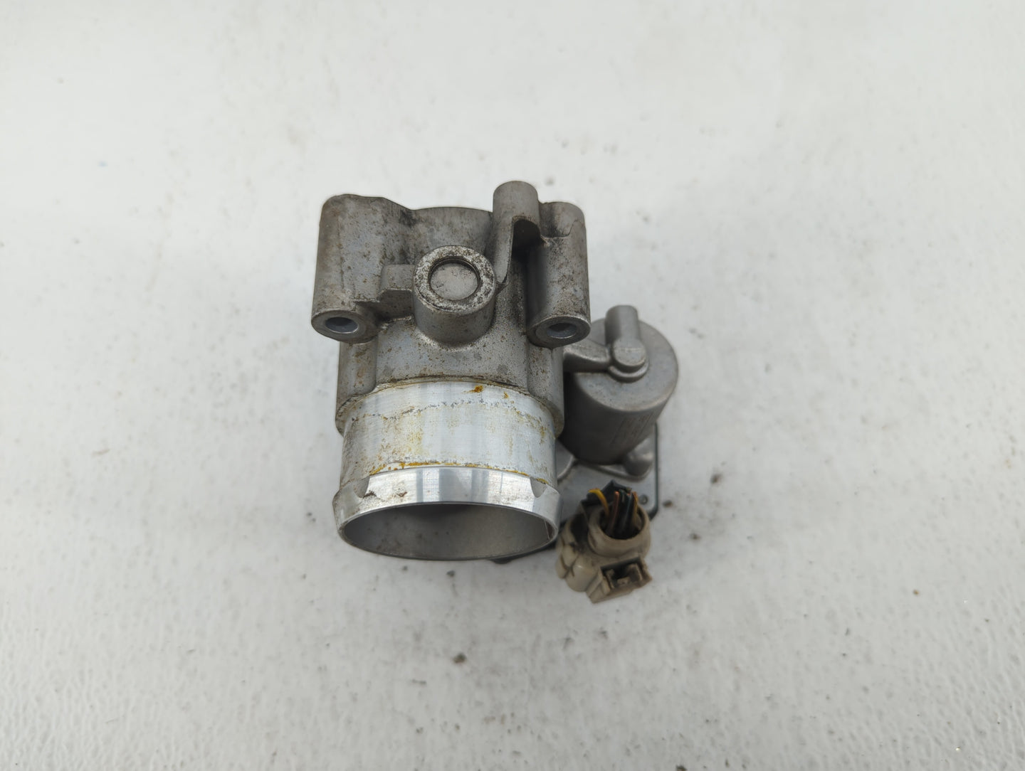 2014-2020 Ford Fusion Throttle Body P/N:DS7G-9F991-BB Fits Fits 2014 2015 2016 2017 2018 2019 2020 OEM Used Auto Parts - Oem