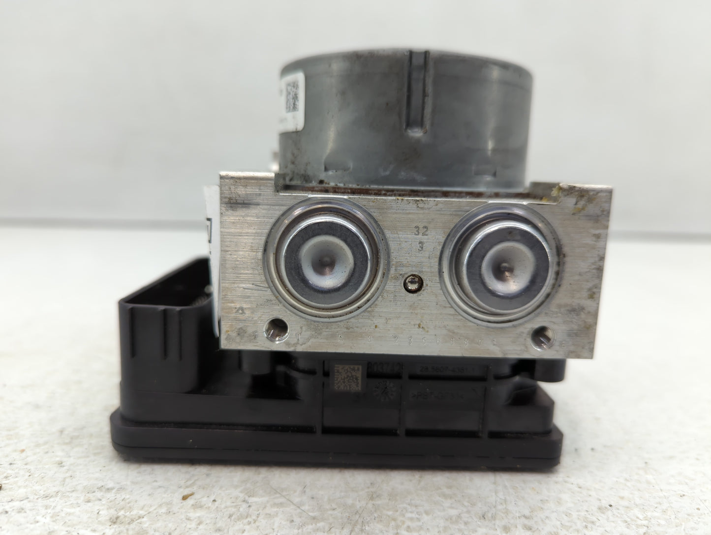 2014-2016 Ford Fusion ABS Pump Control Module Replacement P/N:EG9C-2C405-DF Fits Fits 2014 2015 2016 OEM Used Auto Parts - O