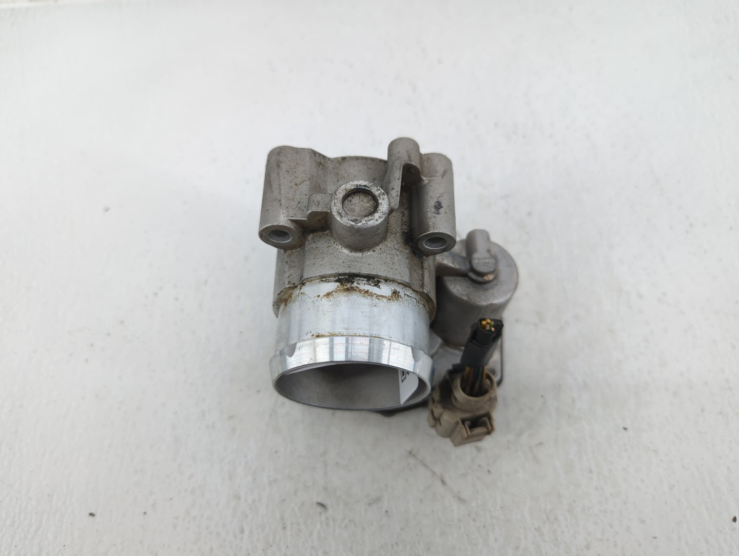 2014-2020 Ford Fusion Throttle Body P/N:DS7G-9F991-BB Fits Fits 2014 2015 2016 2017 2018 2019 2020 OEM Used Auto Parts - Oem