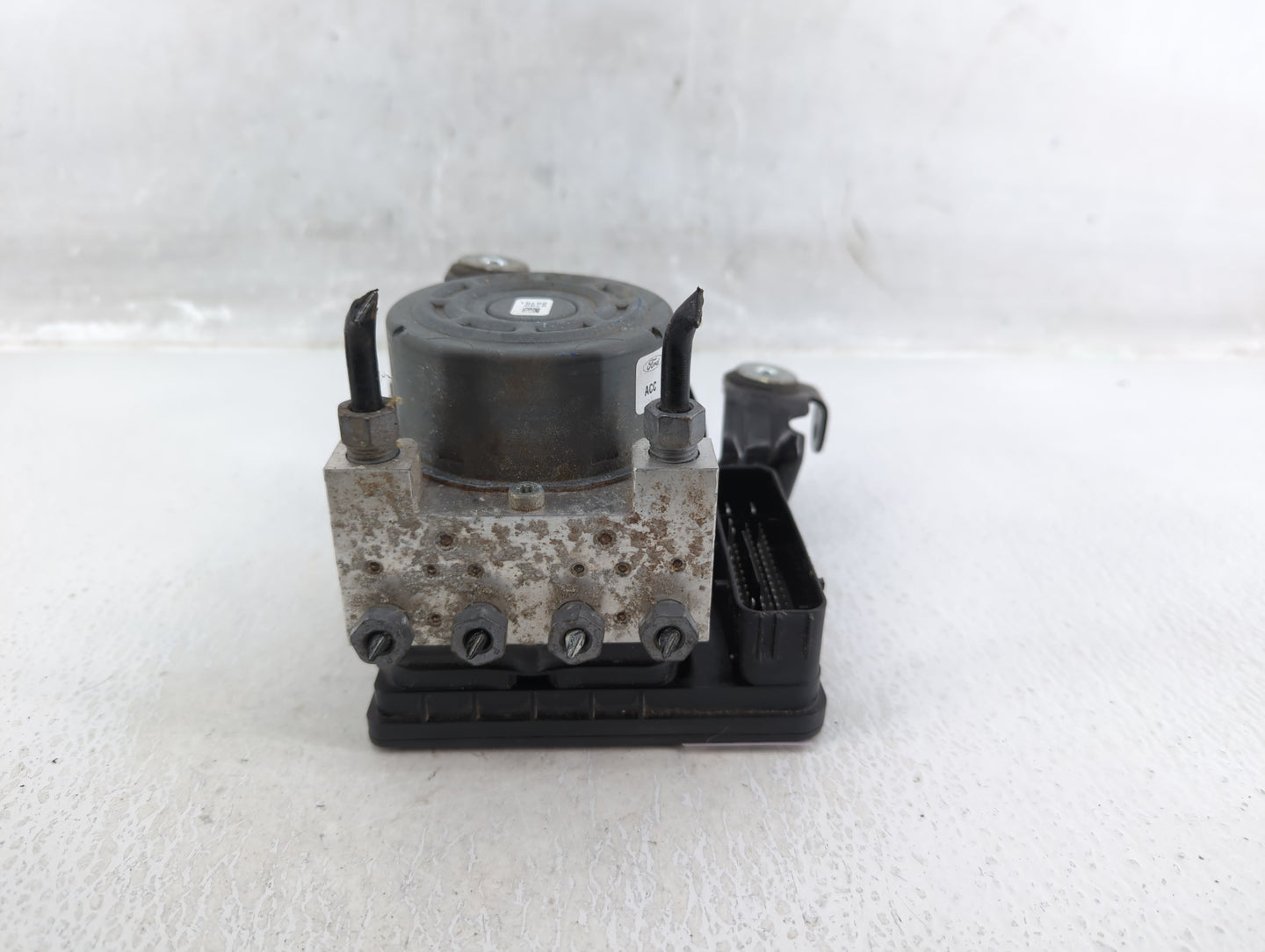 2014-2016 Ford Fusion ABS Pump Control Module Replacement P/N:EG9C-2C405-DF Fits Fits 2014 2015 2016 OEM Used Auto Parts - O