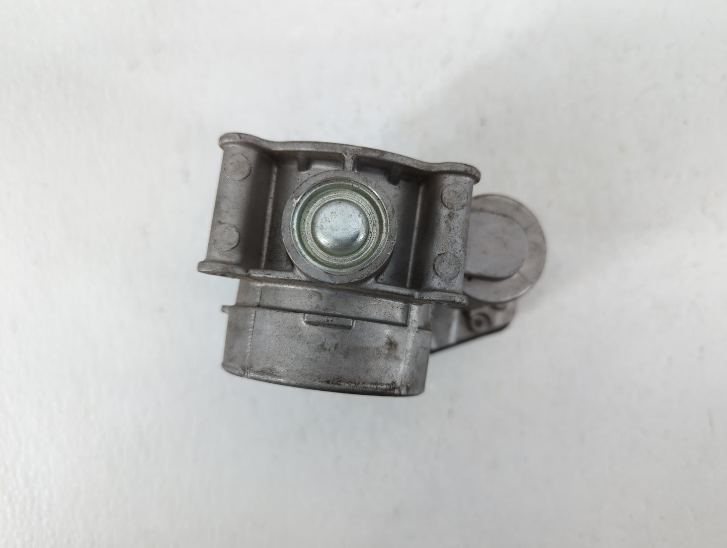 2013-2020 Ford Fusion Throttle Body P/N:DS7E-9F991-AF Fits Fits 2013 2014 2015 2016 2017 2018 2019 2020 2021 2022 OEM Used A
