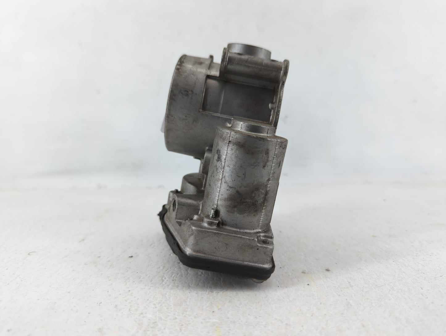 2013-2020 Ford Fusion Throttle Body P/N:DS7E-9F991-AF Fits Fits 2013 2014 2015 2016 2017 2018 2019 2020 2021 2022 OEM Used A