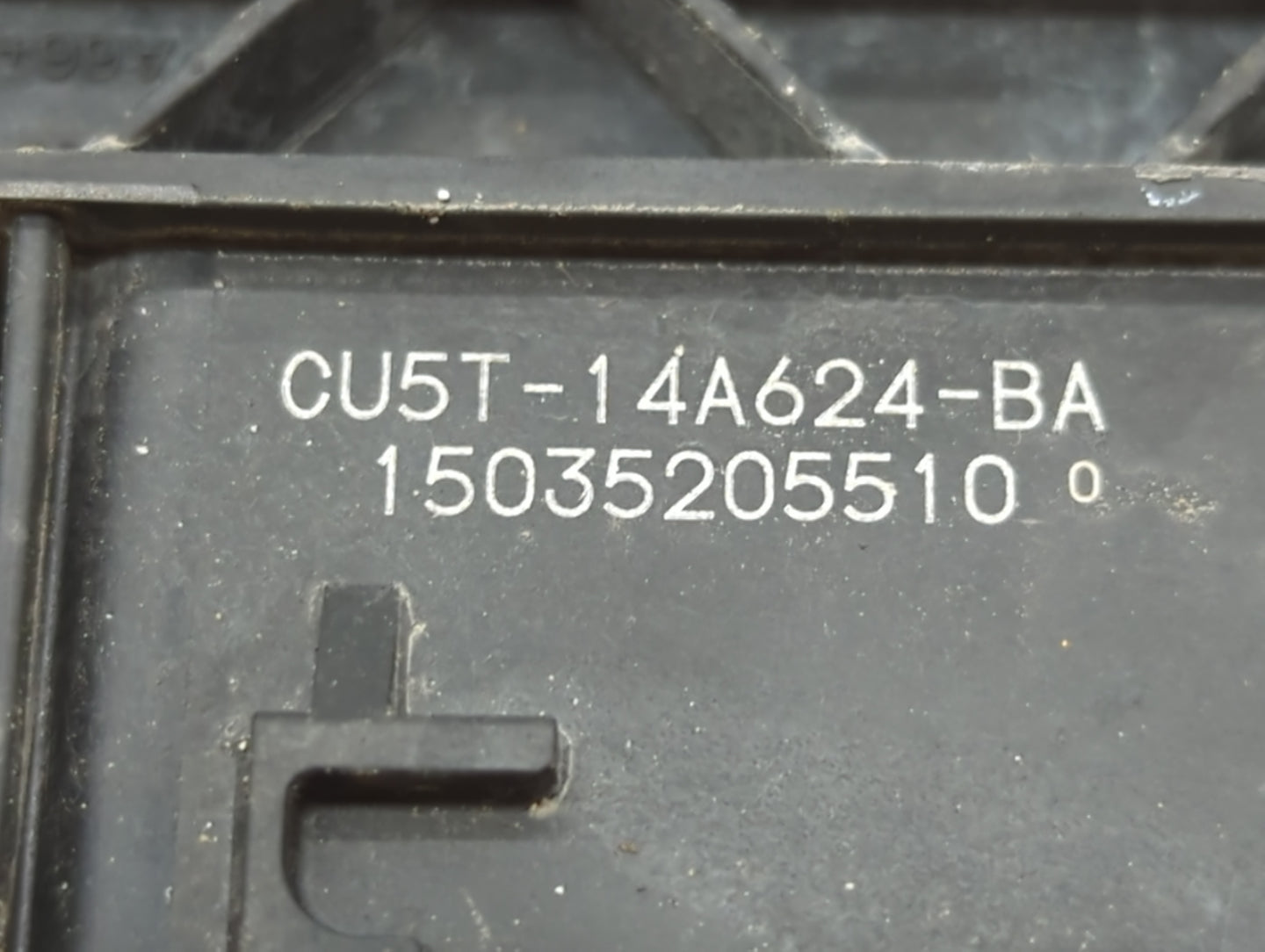 2016 Ford Fusion PCM Engine Control Computer ECU ECM PCU OEM P/N:FJ5A-12B684-AA GS7A-12A650-KC, GS7A-12A560-HC Fits OEM Used