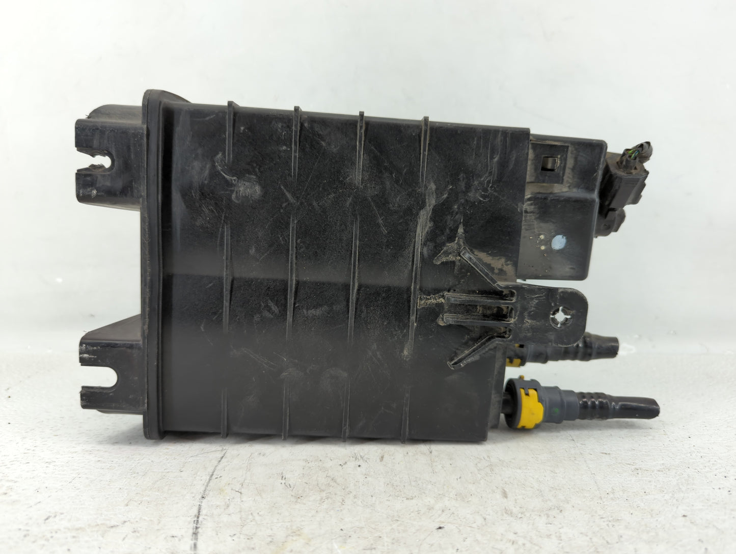 2016 Ford Fusion Fuel Vapor Charcoal Canister 610938 - Oemusedautoparts1.com