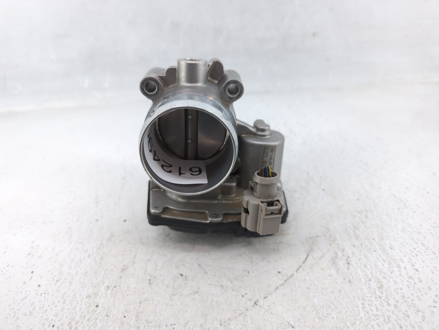 2014-2020 Ford Fusion Throttle Body P/N:DS7G-9F991-BB DS7G-9F991-CA Fits Fits 2014 2015 2016 2017 2018 2019 2020 OEM Used Au